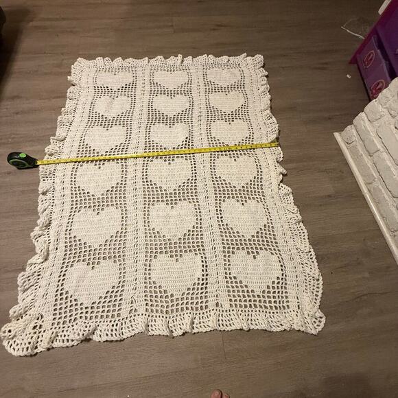 Vintage Handmade Crochet Heart Afghan Throw Blanket White/Shimmer LaceEdge 52x34 - Picture 11 of 12